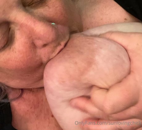 sunlovingchick modelo xxx imágenes