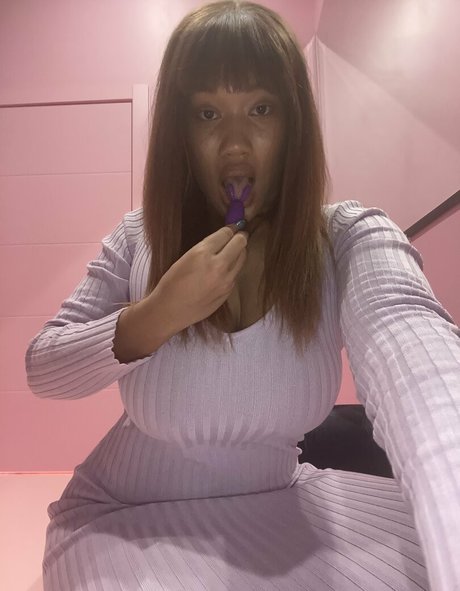 yungmedusa7 étoile adulte des photos