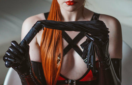 latex fox modelo hd fotos