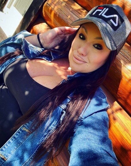 Dasha Kovalenko estrella porno perfecta imagen