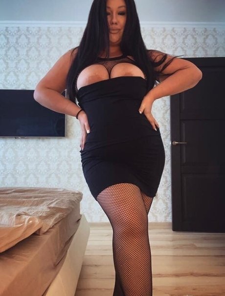 Dasha Kovalenko buena estrella porno galerías