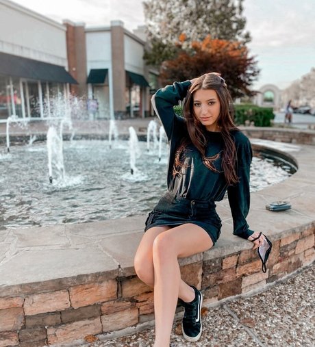 Alison Rainer star du porno en haute qualité galeries