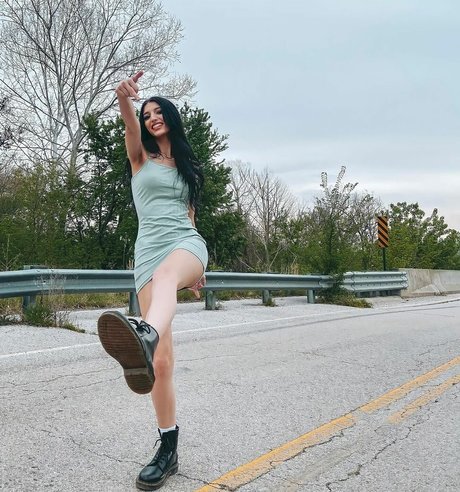 Alison Rainer belle actrice images