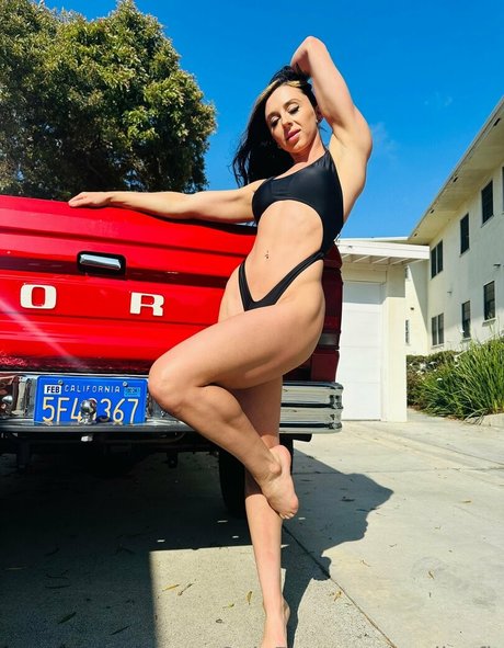 Molly Green Miniature