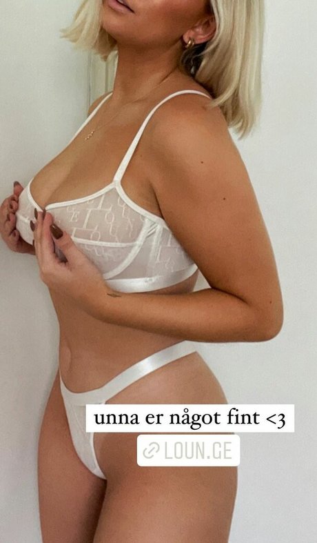 Swedish Tuva Osgard model nudes picture