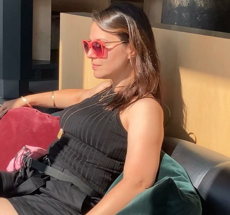 Fatma Mittler Solak arte estelar imágenes