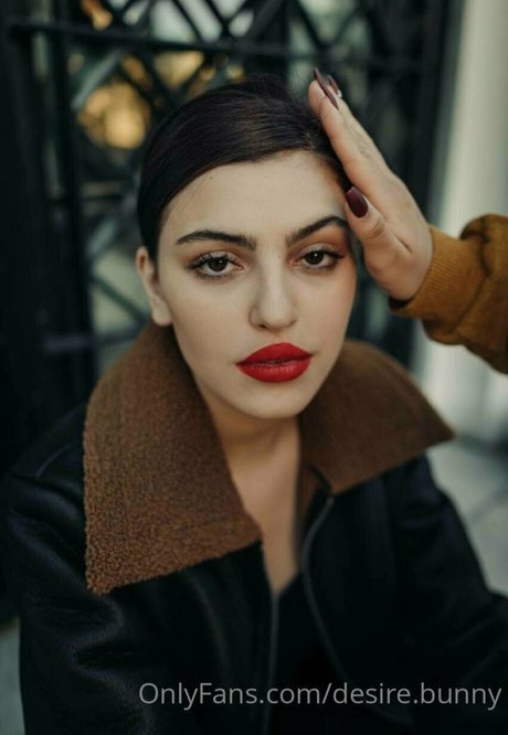 Desiree Bunny modèle pornographique image
