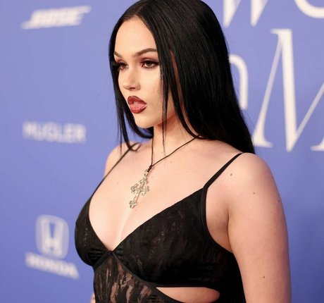 Maggie Lindemann best model gallery