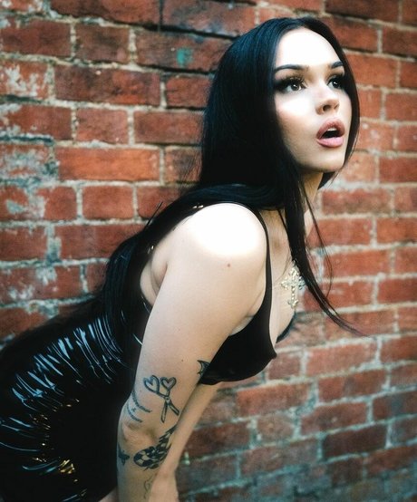 Maggie Lindemann star xxx photo