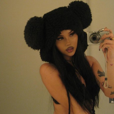 Maggie Lindemann belle actrice galerie