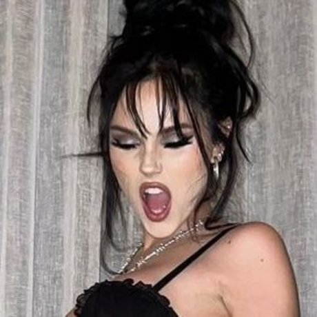 Maggie Lindemann model high quality images
