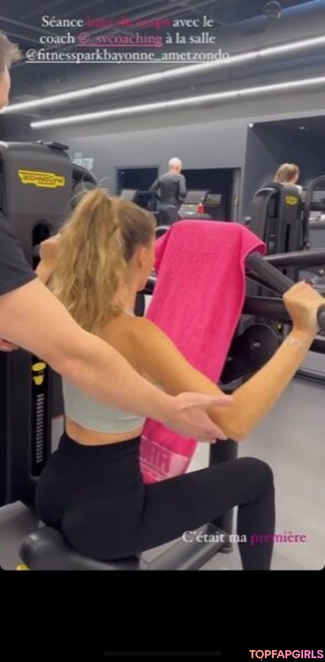 Cassandra Julia estrella porno bonita galería