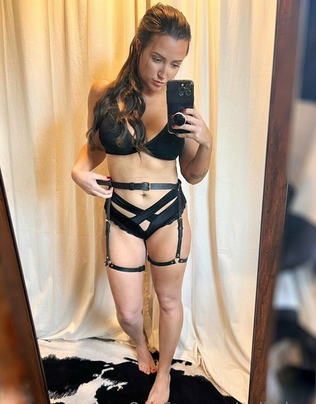 RadicalRon nus étoiles galeries