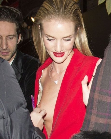 Rosie HW_ meilleure étoile des photos