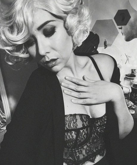 Hazel Hayes actrice porno photos