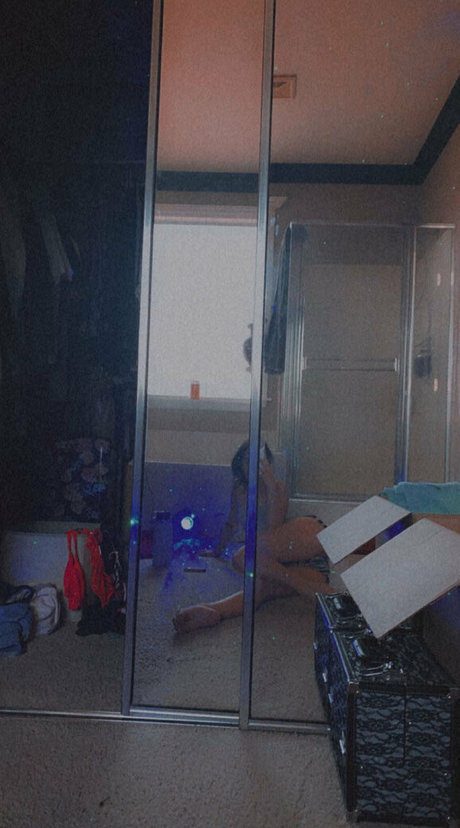 realpollypocket star du porno exclusive photos