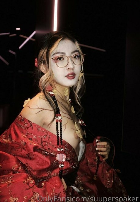 suupersoaker actriz desnuda imagen