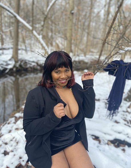 Fearlessaura erotic model gallery