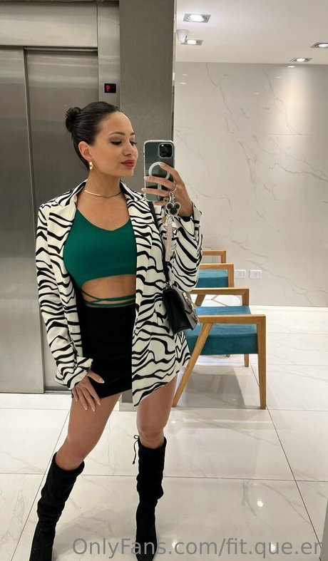 Fit que en nus de stars du porno archive