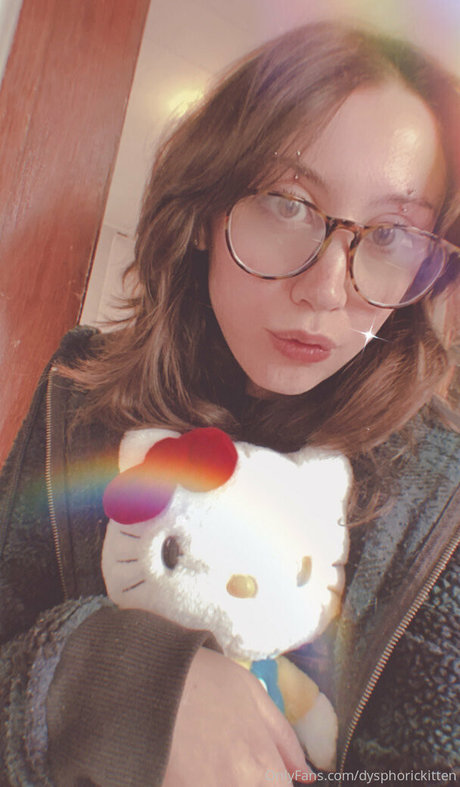 dysphorickitten free model photo