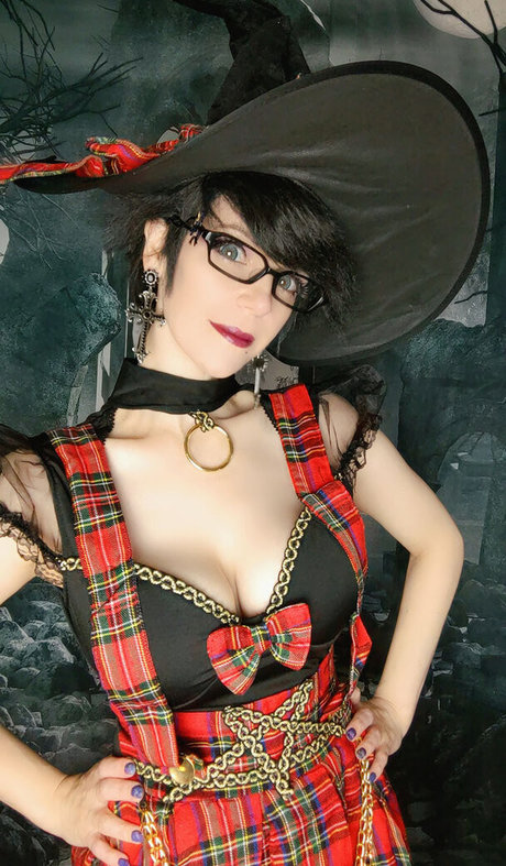 Little Finch star sexy photo