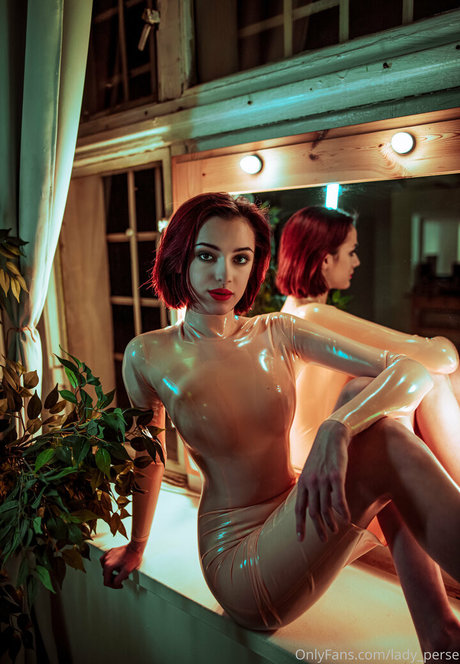 Lady Perse modelo fotos