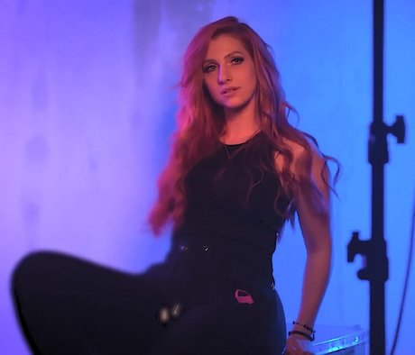 Lara Loft star hot photo