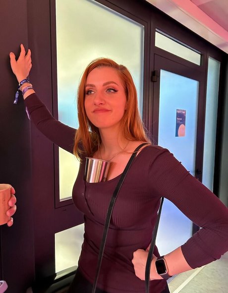 Lara Loft pornographic star gallery