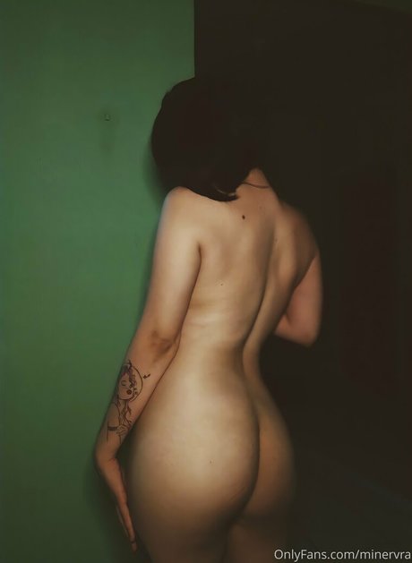 lucymeowt actrice chaude galeries