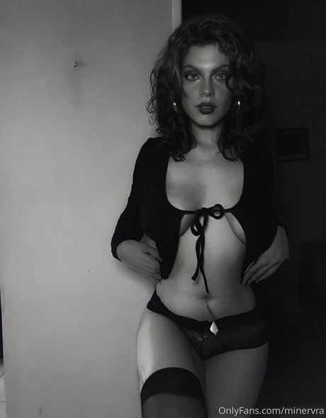 lucymeowt free pornstar pic