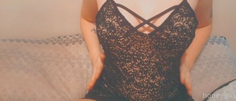 honey girl modelo desnudo fotos