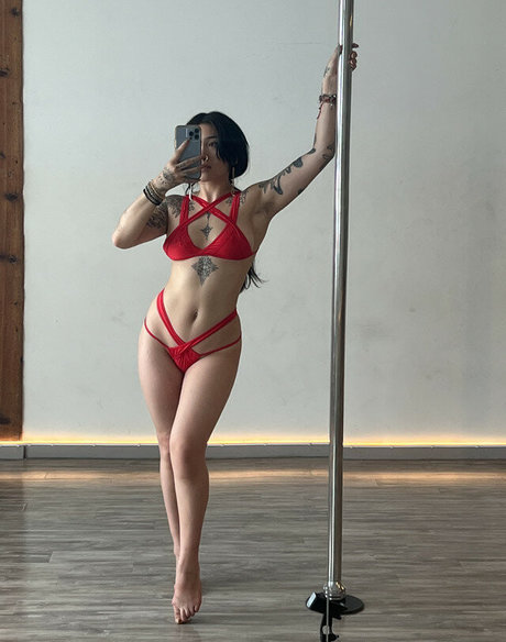 VenusMatrix estrella porno atractiva galería