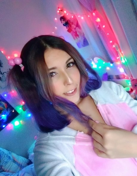 michiisdiary estrella porno desnuda galerías