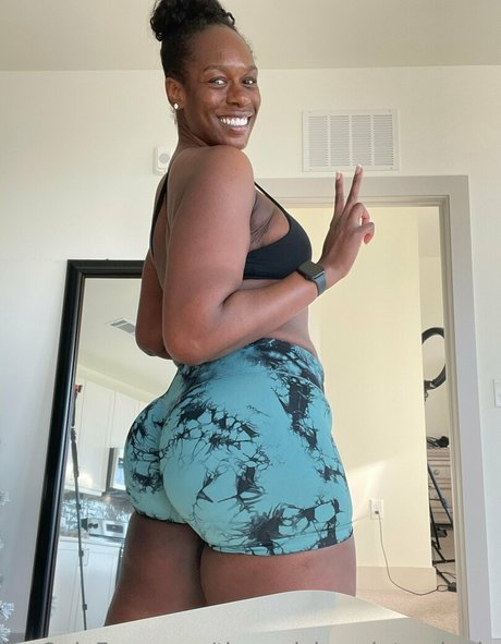 therealchocolateminnie estrella porno mejor galería