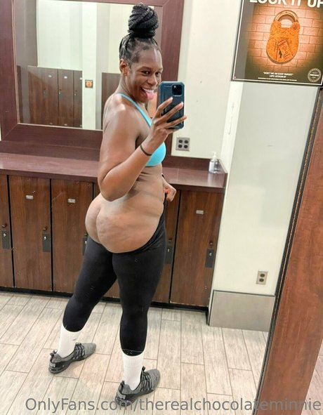 therealchocolateminnie modèles nus galerie
