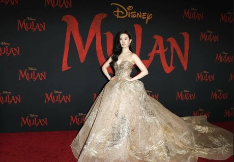 Liu Yifei pornstar beautiful image