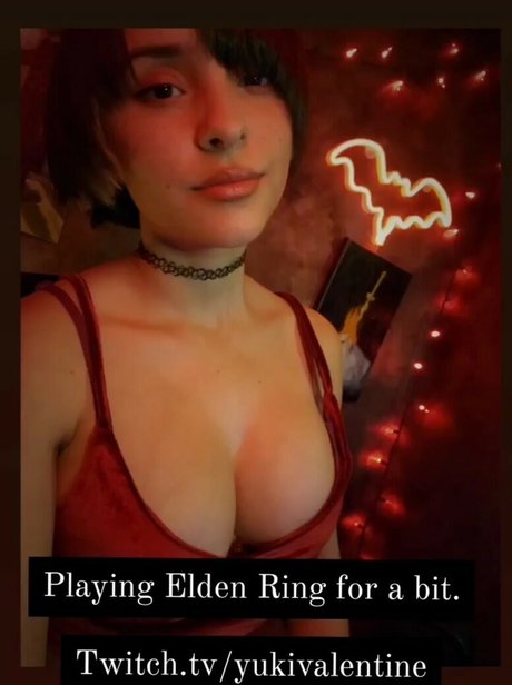 YukiValentine naked model pics