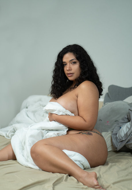 youlovekatof estrella porno fotos