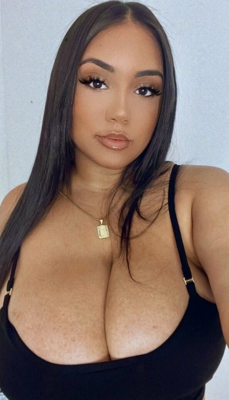 mynamesydalia modèle xxx des photos