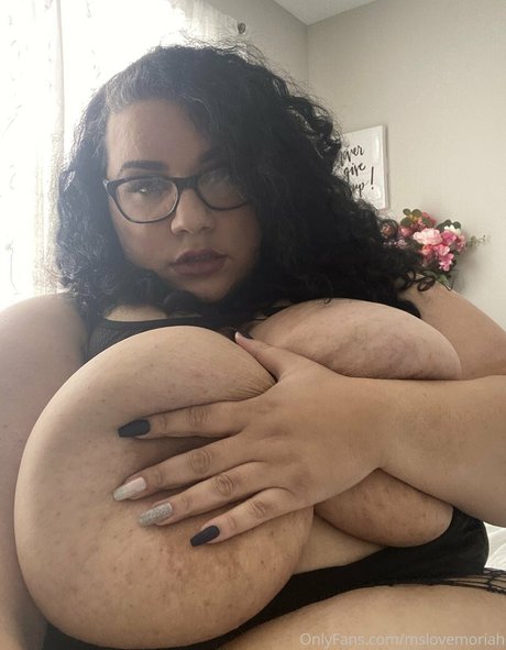 mslovemoriah art star du porno photo