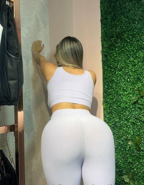 jennifer misha modelo erótico imagen