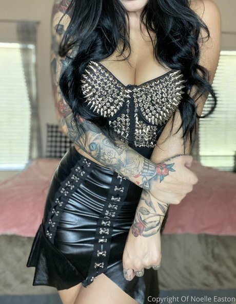 thenoelleeaston estrella porno bonita galerías