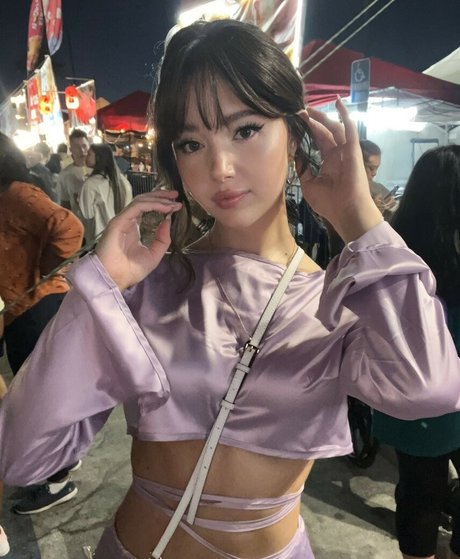 Onlyfans de lencería arriba agradable imagen