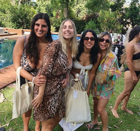 Coral Hagag estrella porno caliente foto