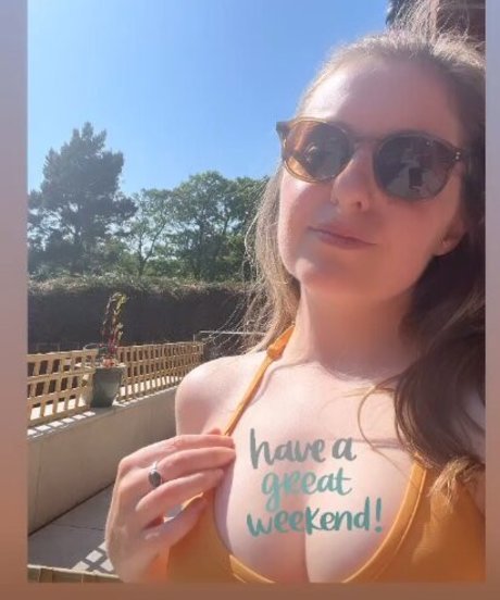 Averytinyleaf étoile exclusive photos