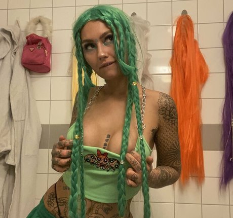 adultekra étoile érotique images