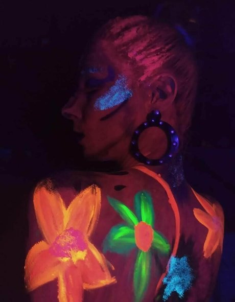 khalor bonita estrella porno imagen