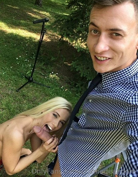 charliedeanporn modelo hermosa foto