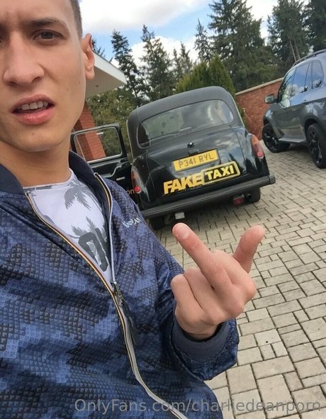 charliedeanporn sexo estrella porno imágenes