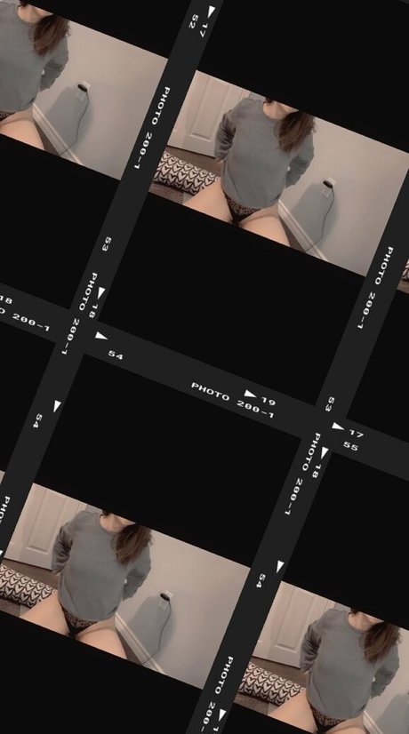 realcanadaali estrella porno desnuda imagen